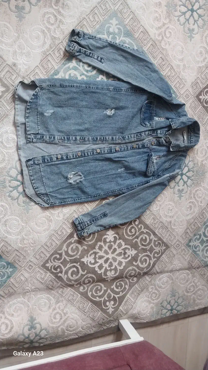 مانتولی کتی سالم وتعدادی شلوار|لباس|رباطکریم, رباطکریم|دیوار