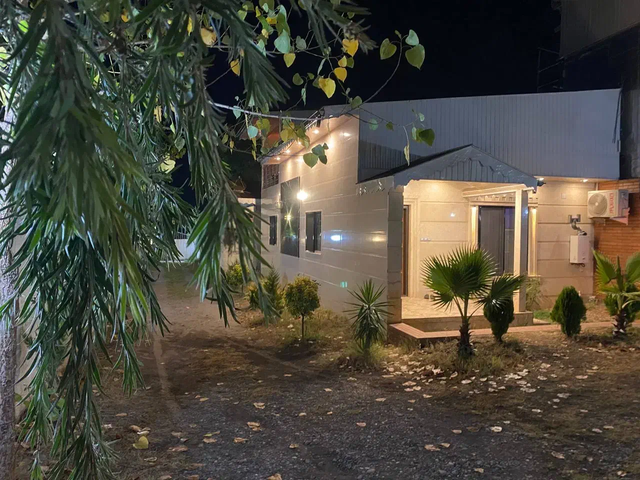 اجاره ویلا کنار دریا و ساحلی  دربست دوخواب|اجارهٔ کوتاه‌مدت ویلا و باغ|رشت, حومه رشت|دیوار