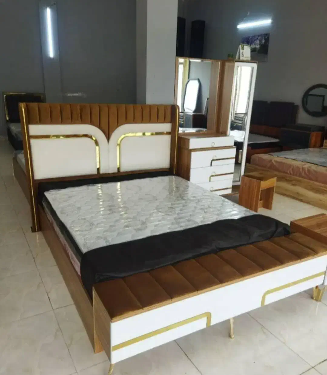 تخت خواب و کمد|تخت و سرویس خواب|بروجن, |دیوار