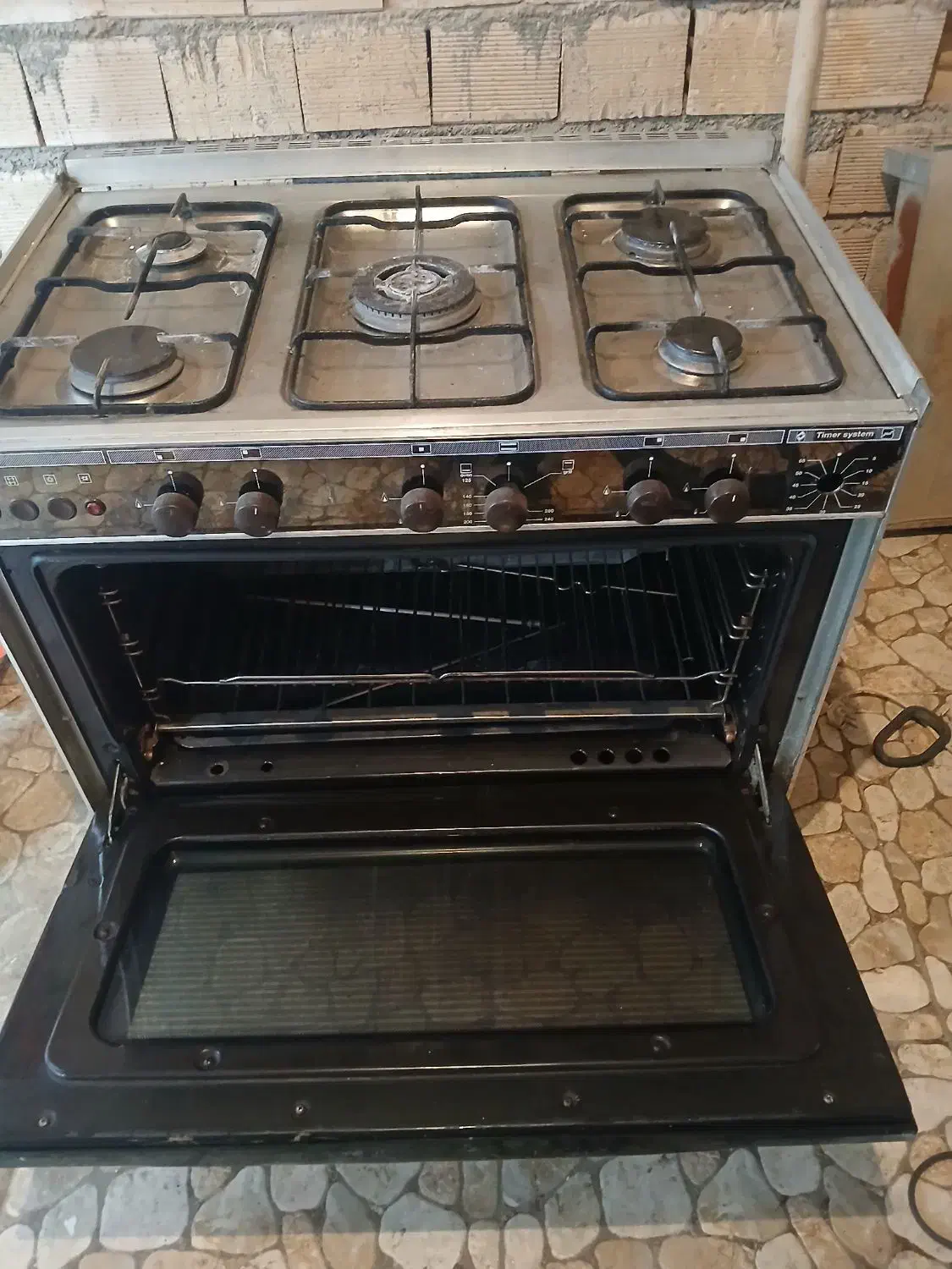 فرگاز پادیسان  ومیز نهار خوری|اجاق گاز و لوازم برقی پخت‌وپز|دوگنبدان, |دیوار