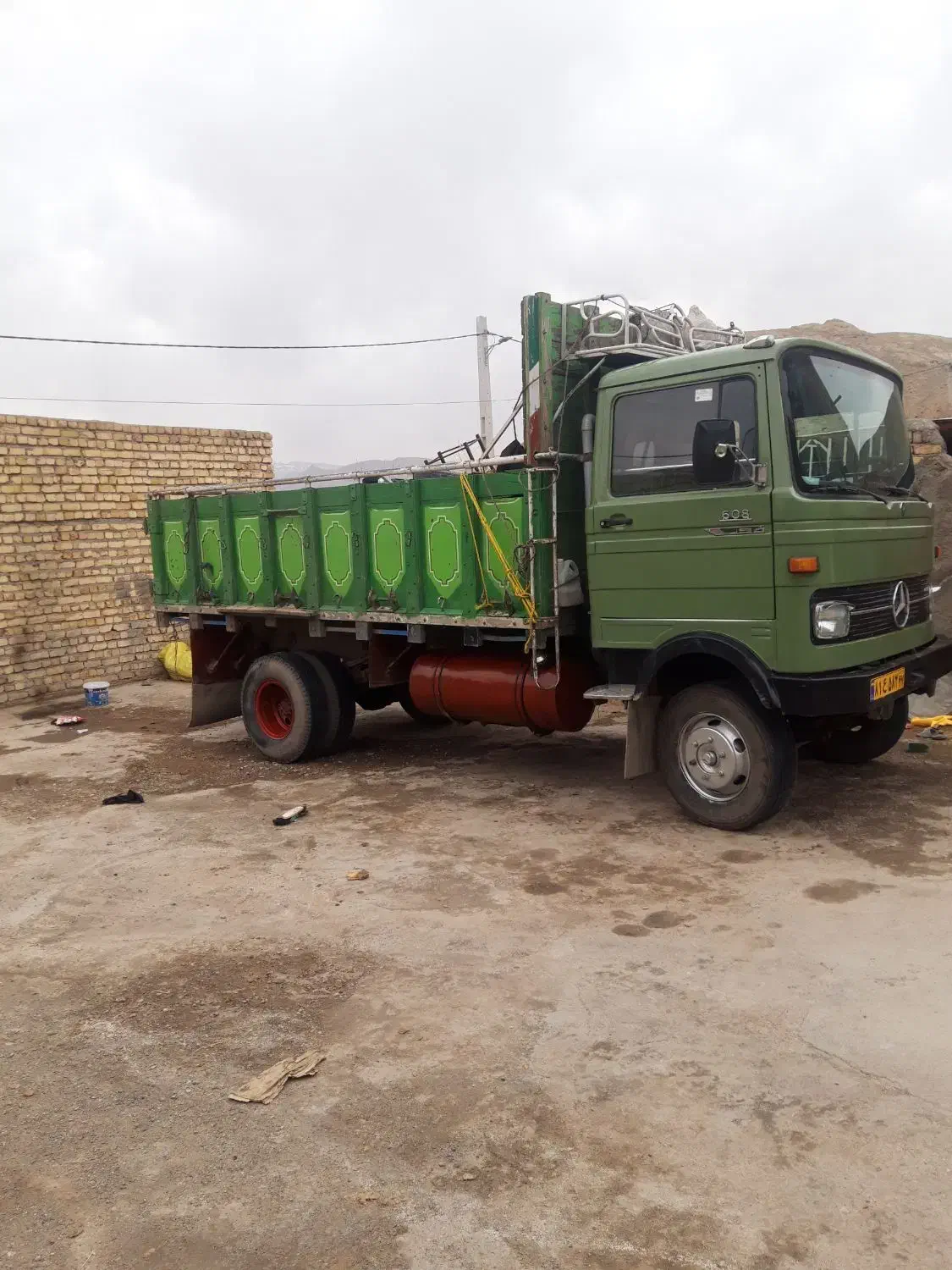 بنز خاور ۶۰۸ باری|خودرو سنگین|اراک, |دیوار