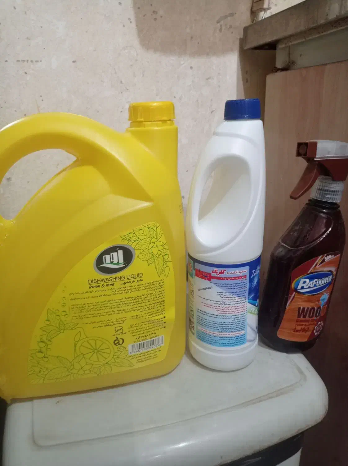 نظافت ساختمان راه پله. ادارات(وفایی)سابقه درخشان|خدمات نظافت|ملایر, |دیوار