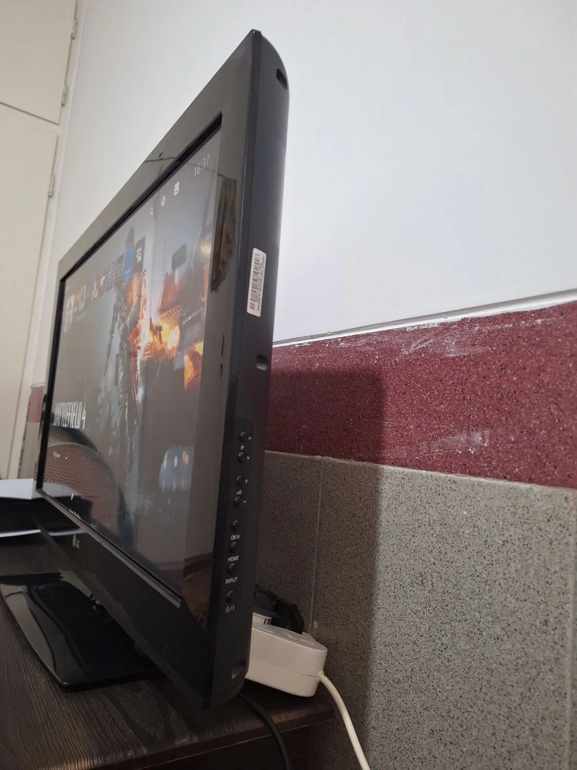 LCD LG|تلویزیون و پروژکتور|یزد, |دیوار