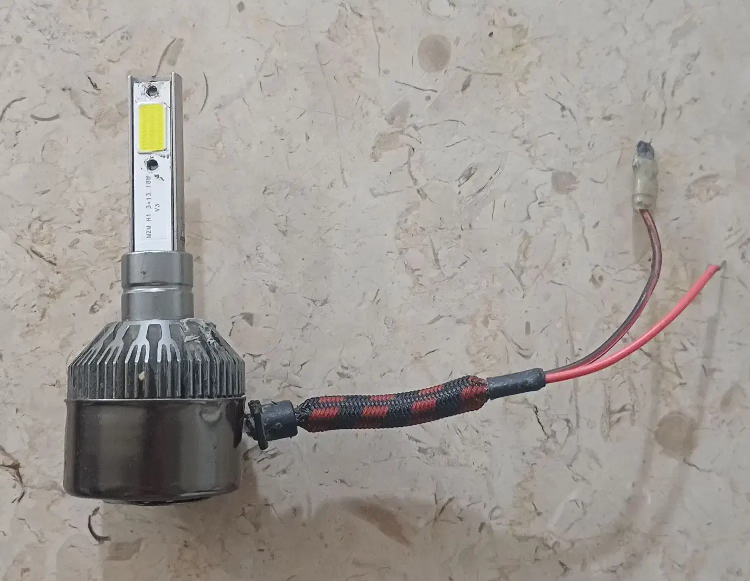 هدلایت و زنون|لامپ و چراغ|بجنورد, |دیوار