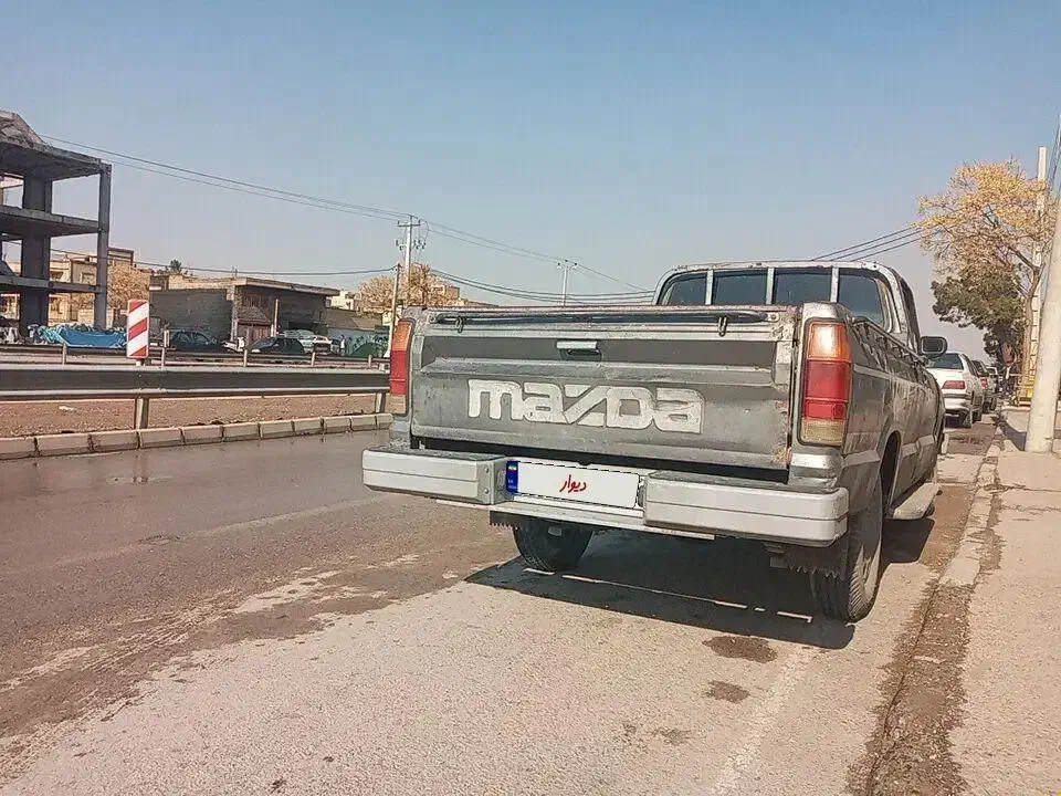 مزدا ۱۶۰۰|خودرو سواری و وانت|اصفهان, شهرک زاینده رود|دیوار