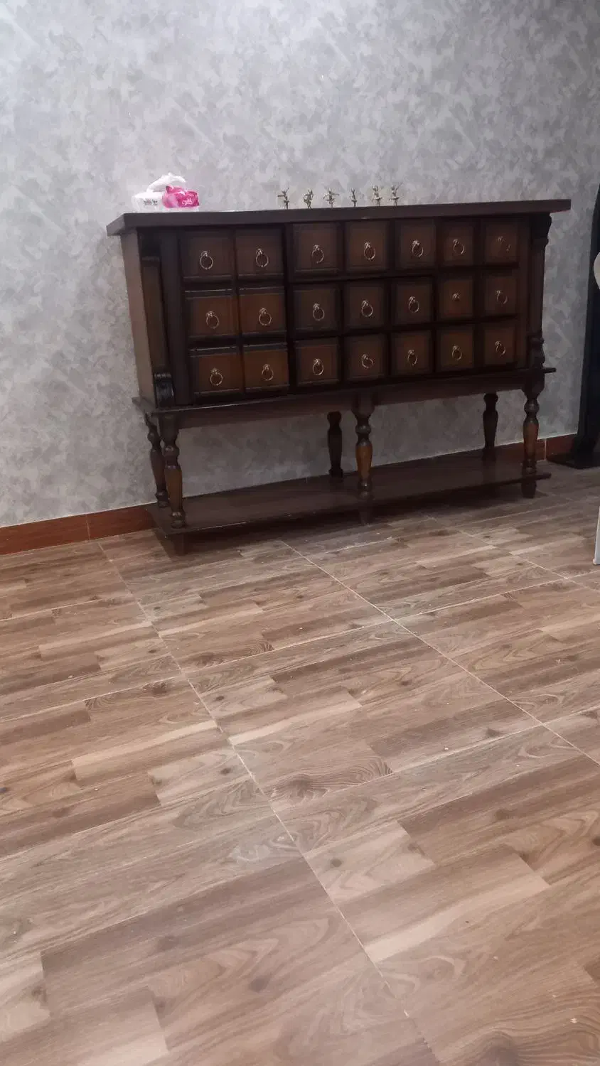 یک عدد اینه کنسول|بوفه، ویترین، کنسول|محمدشهر, شهرک پیام (مهرالبرز)|دیوار