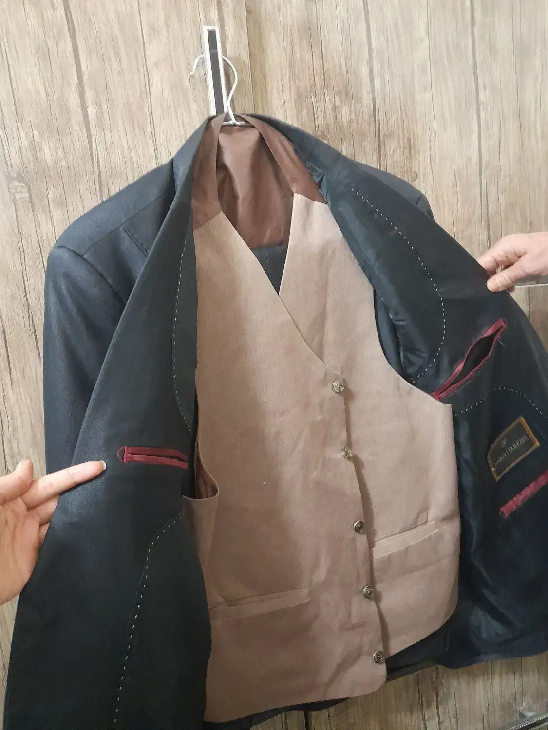 کت و شلوار و جلیغه|لباس|فولادشهر, مسکن مهر فولادشهر|دیوار