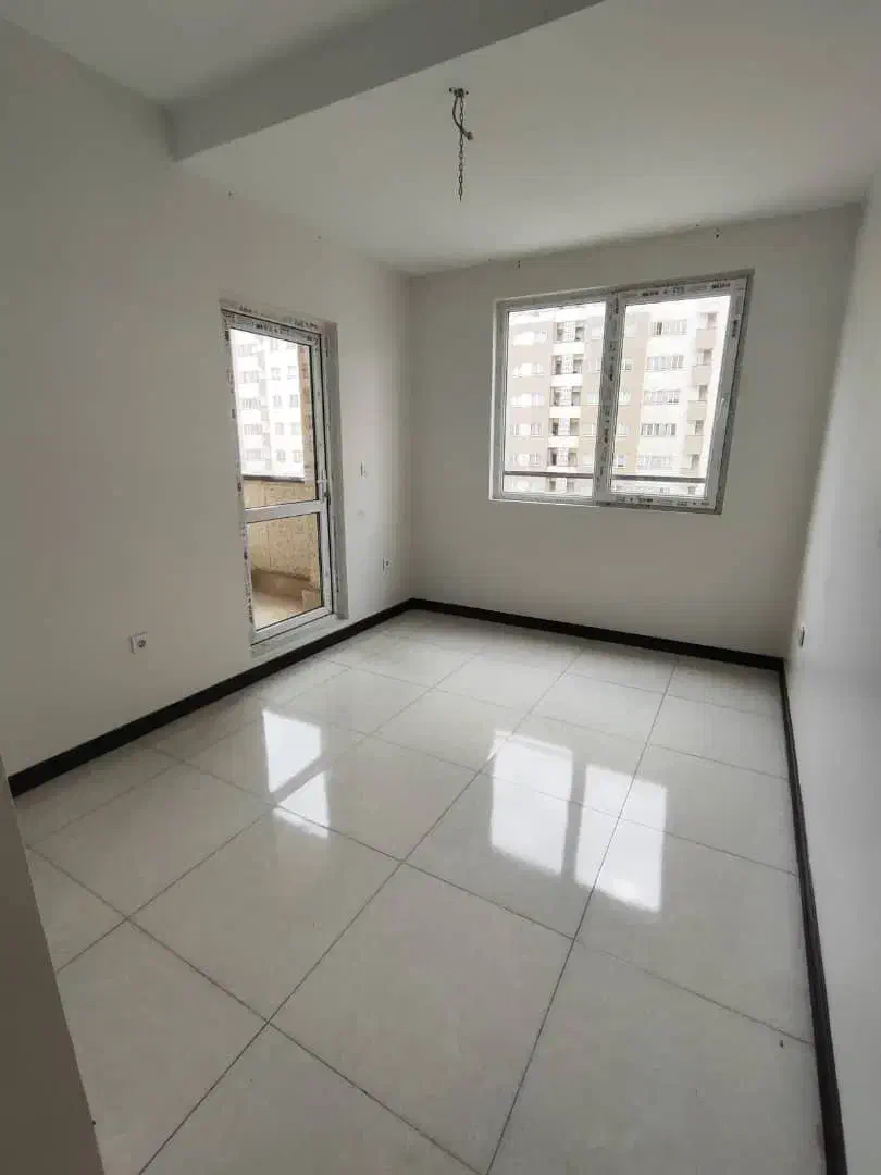 اجاره واحد۱۳۰متری۳خواب خوشنقشه نورگیر کوهک