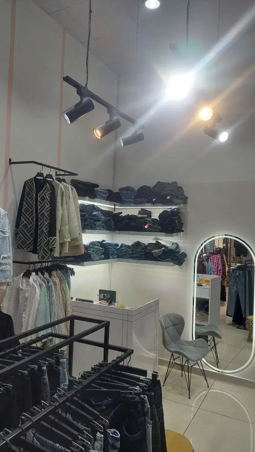 واگذاری گالری پوشاک زنانه|فروشگاه و مغازه|بجنورد, |دیوار