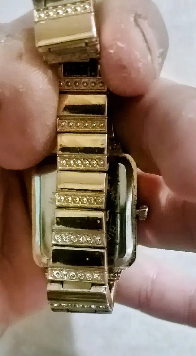 ساعت طلایی زنانه (رنگ ثابت)|ساعت|مشهد, کوی المهدی|دیوار