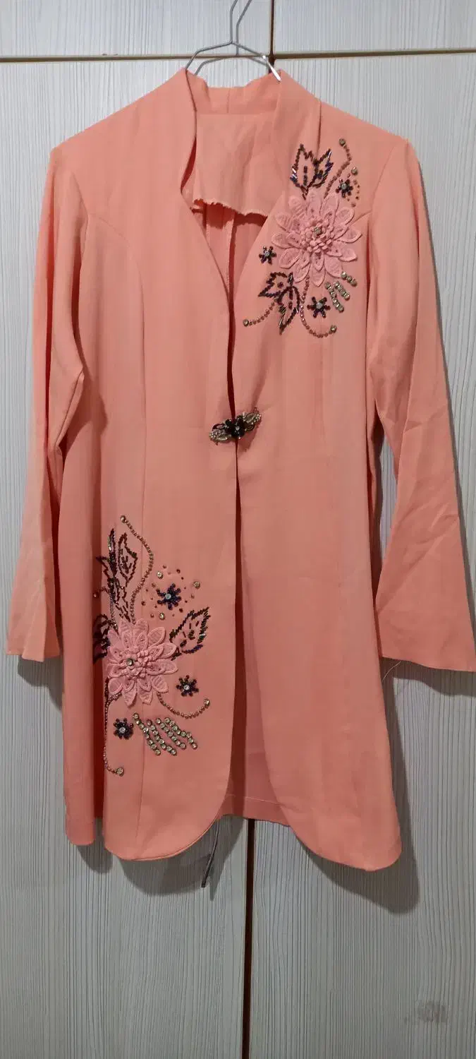 لباس مجلسی|لباس|آستارا, |دیوار