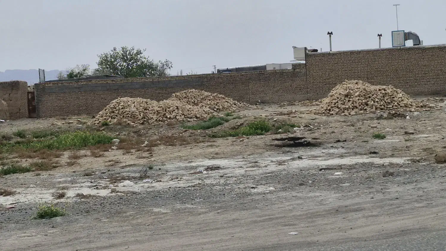 زمین فروشی شهرستان کاشمر - اول روستای زنده جان|فروش زمین و ملک کلنگی|کاشمر, |دیوار