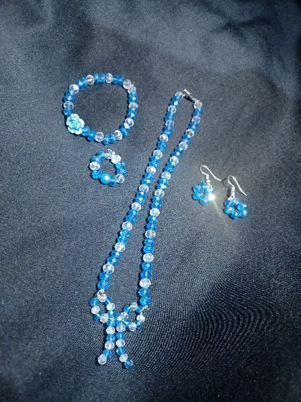 سرویس منجق شیشه ای|بدلیجات|میاندوآب, |دیوار