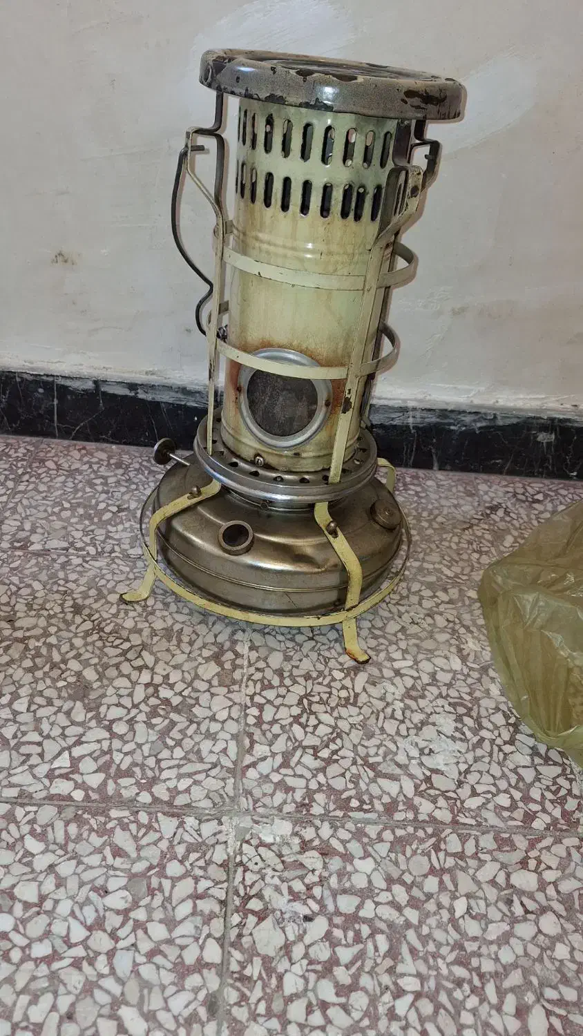 چراغ گازی و چراغ نفتی( عتیقه)|بخاری، هیتر، شومینه|کرمانشاه, |دیوار