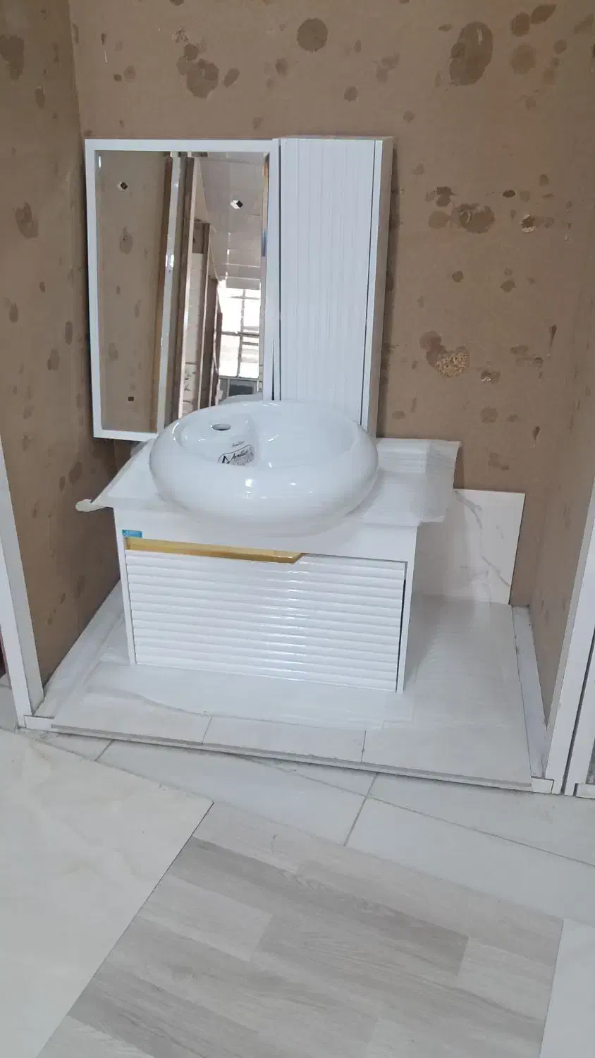 فروش لوازم|لوازم سرویس بهداشتی|دوگنبدان, |دیوار