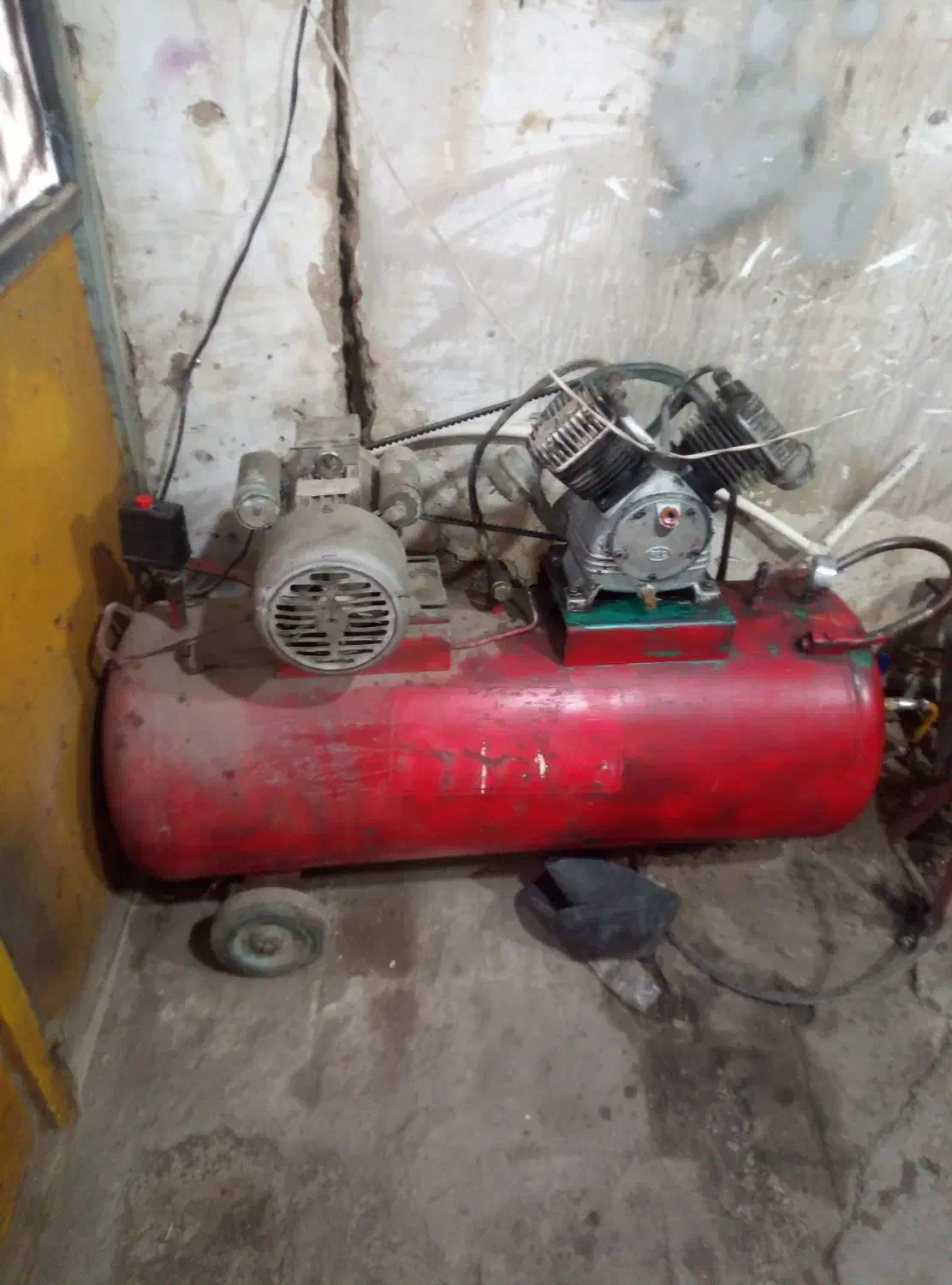 فروش وسایل آپاراتی به صورت یکجا|ابزارآلات|بافت, |دیوار