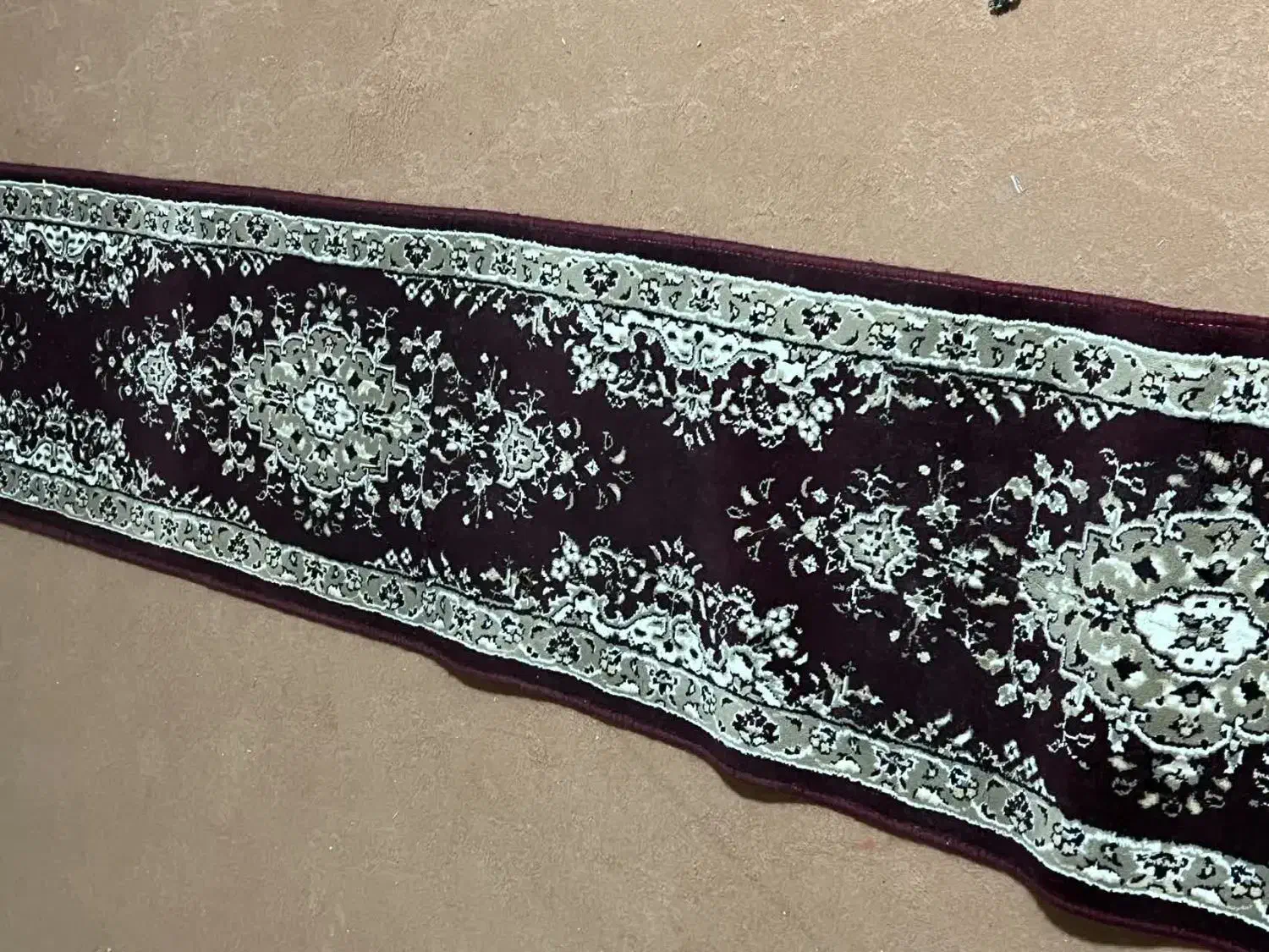 فرش و موکت|فرش|قم, زاویه|دیوار