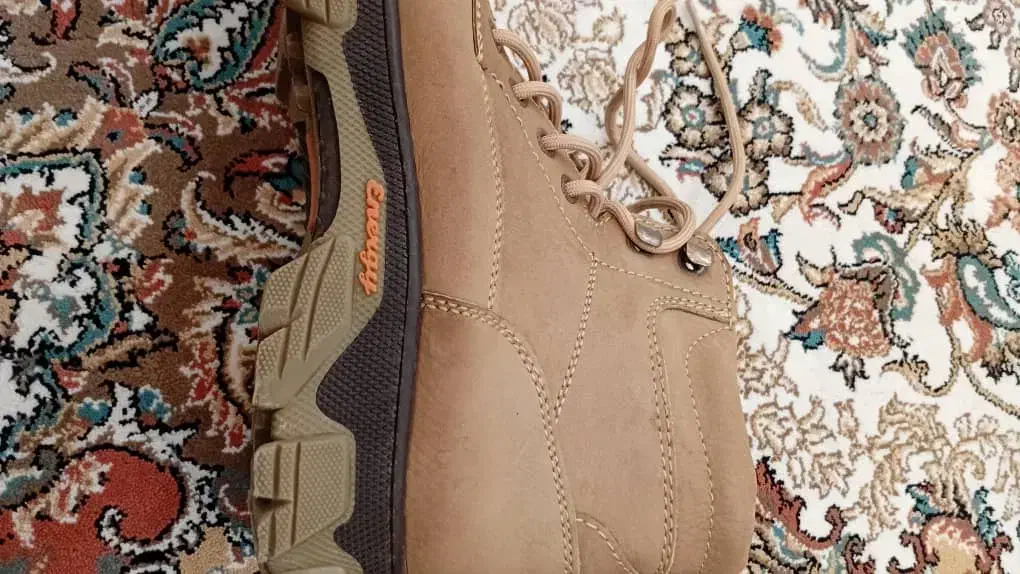 نیم پوت|کیف، کفش، کمربند|سنندج, |دیوار