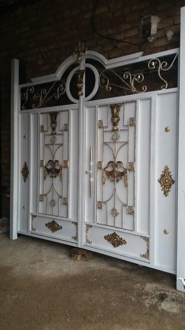 درب آهنی طرح دار ساده|خدمات پیشه و مهارت|پرند, فاز ۳|دیوار