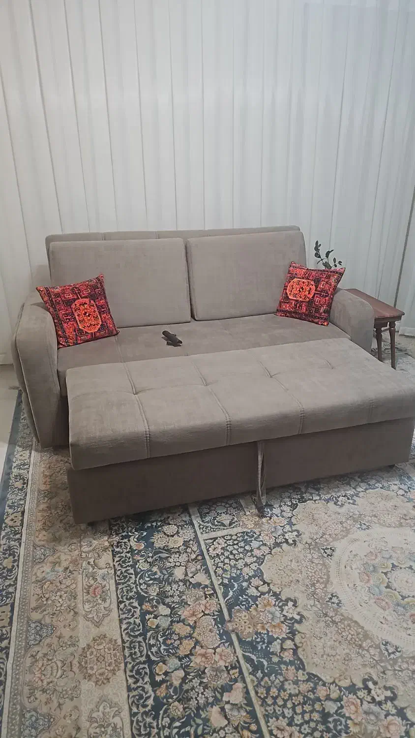 کاناپه تختخواب شو|مبلمان خانگی و میز عسلی|فولادشهر, C7|دیوار