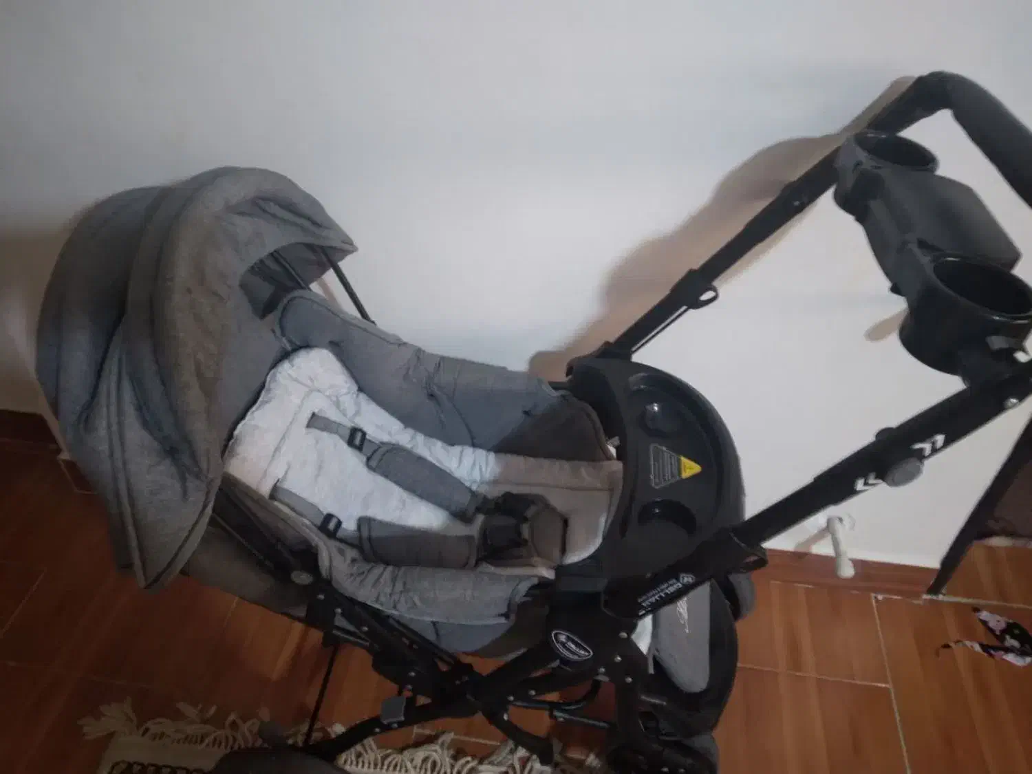 کالسکه بچه دلیجان|کالسکه و لوازم جانبی|محمدشهر, محمدشهر|دیوار