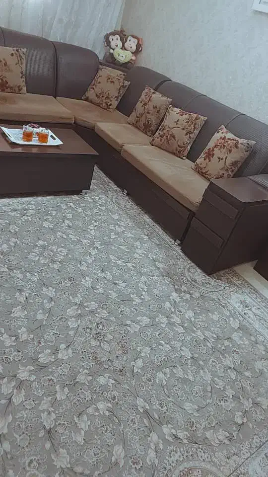 مبلمان 7نفره کارکرده قیمت مناسب بایک عددمیز|مبلمان خانگی و میز عسلی|مشهد, امیریه|دیوار