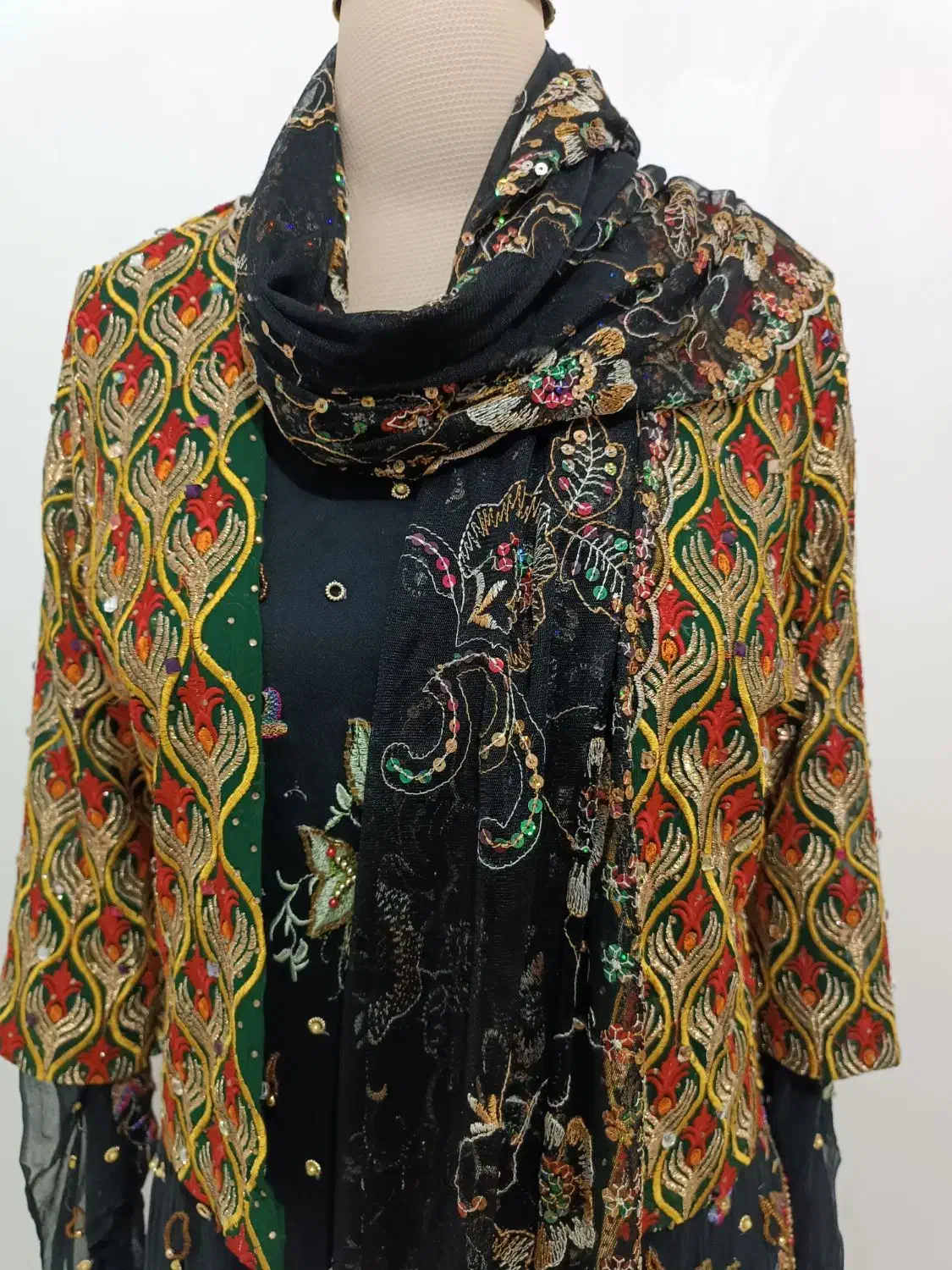 لباس محلی|لباس|سرپل ذهاب, |دیوار