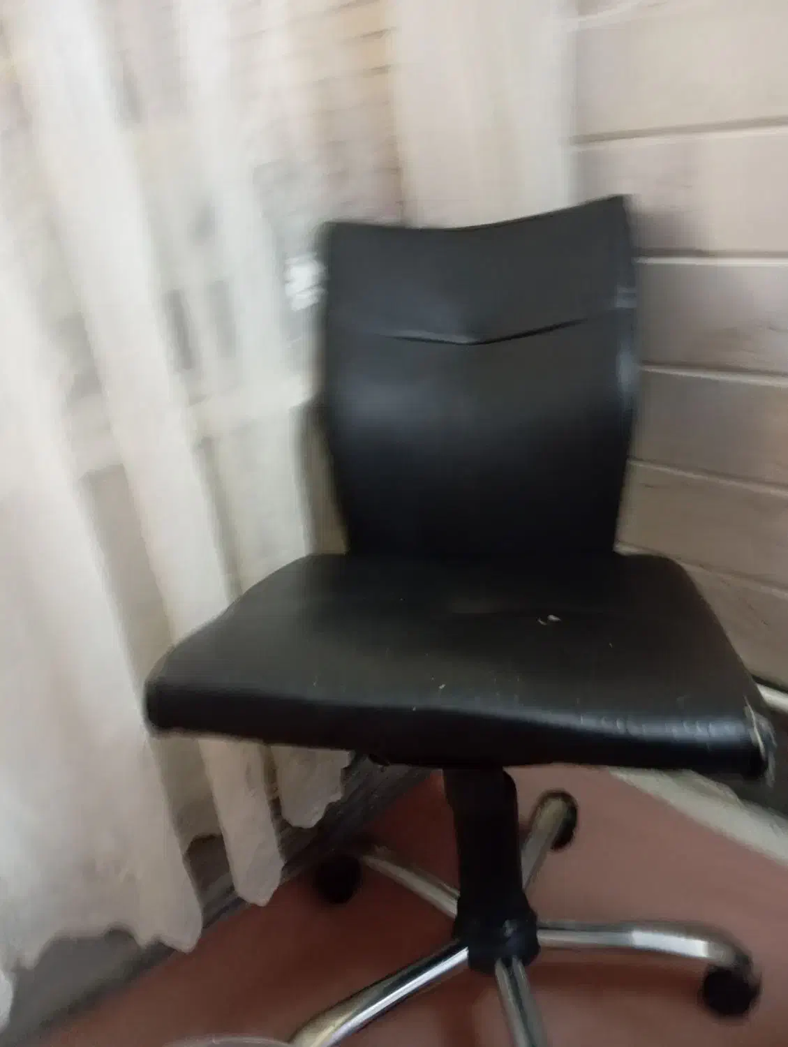 صندلی گردون جک دار|میز تحریر و کامپیوتر|قم, چهار امامزاده|دیوار