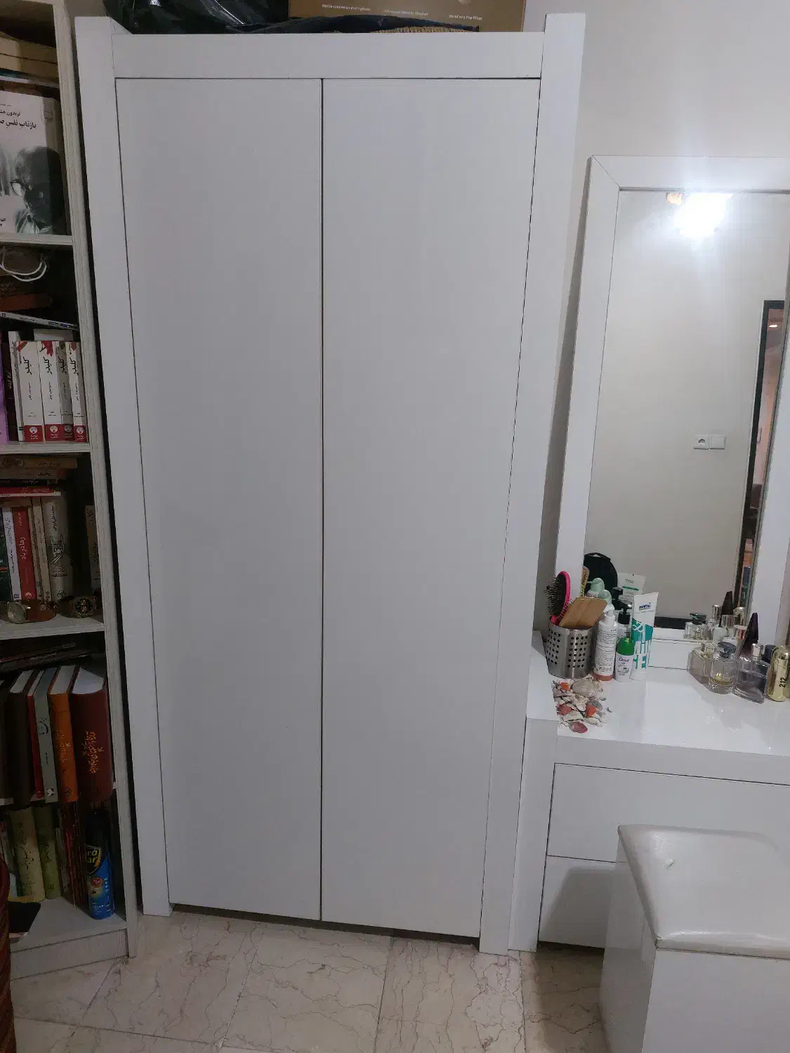 میزارایشی و کمد لباس|جاکفشی، کمد، دراور|تهران, کاج|دیوار