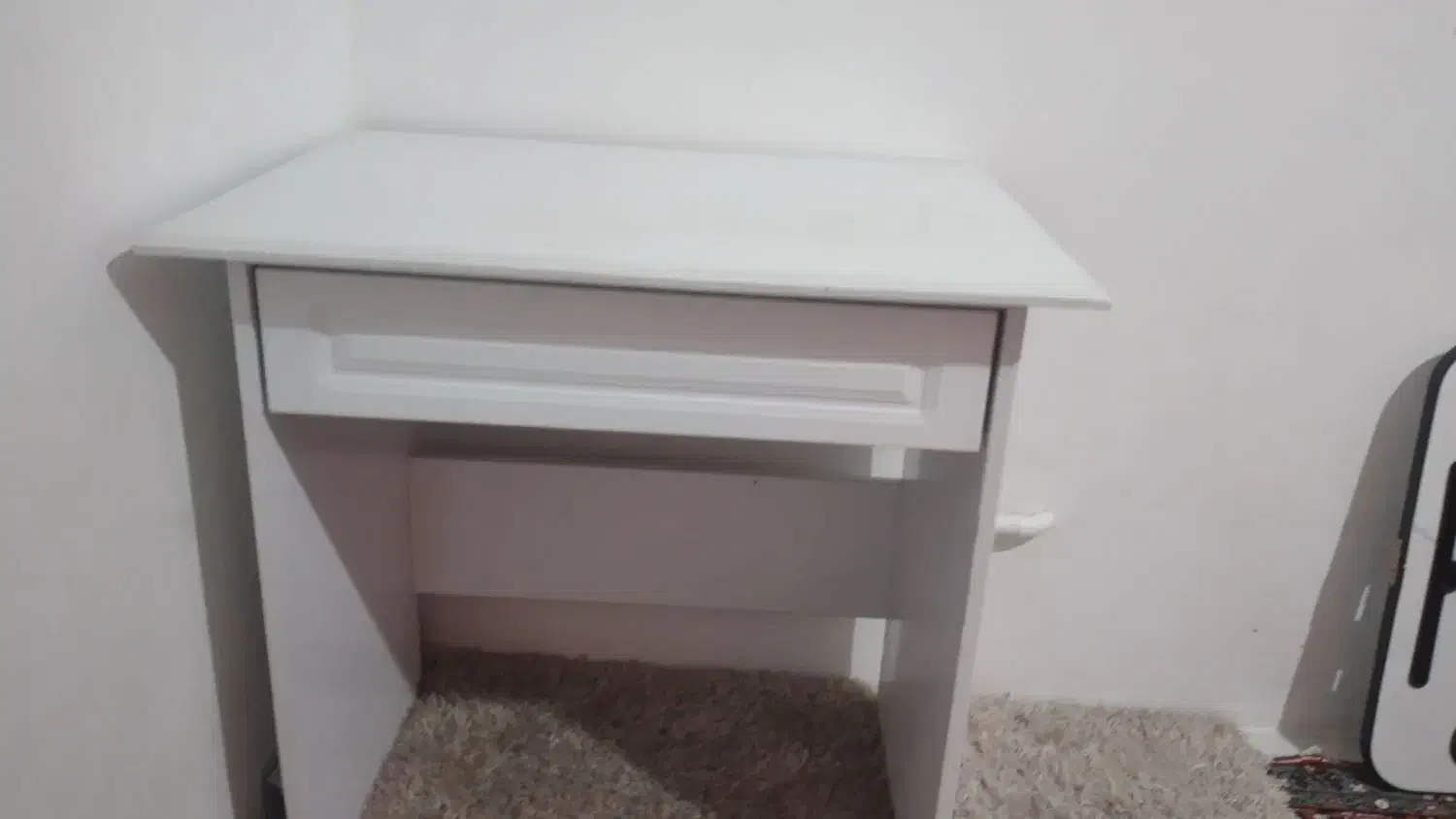 میز تحریر|میز تحریر و کامپیوتر|تالش, تالش|دیوار