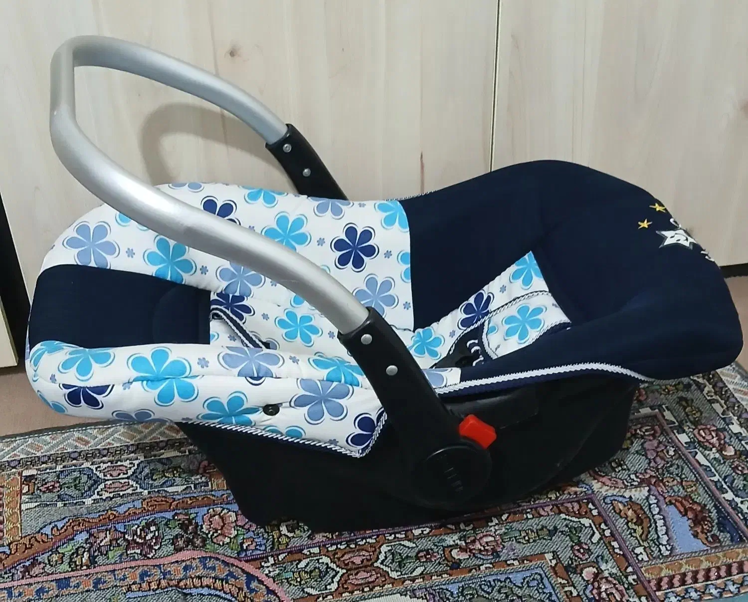 کریر|کالسکه و لوازم جانبی|شوشتر, |دیوار