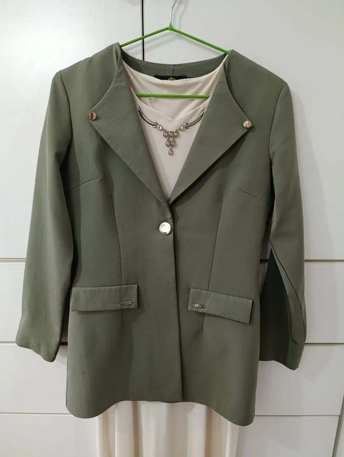 دو لباس سایز ۴۲|لباس|رودسر, |دیوار