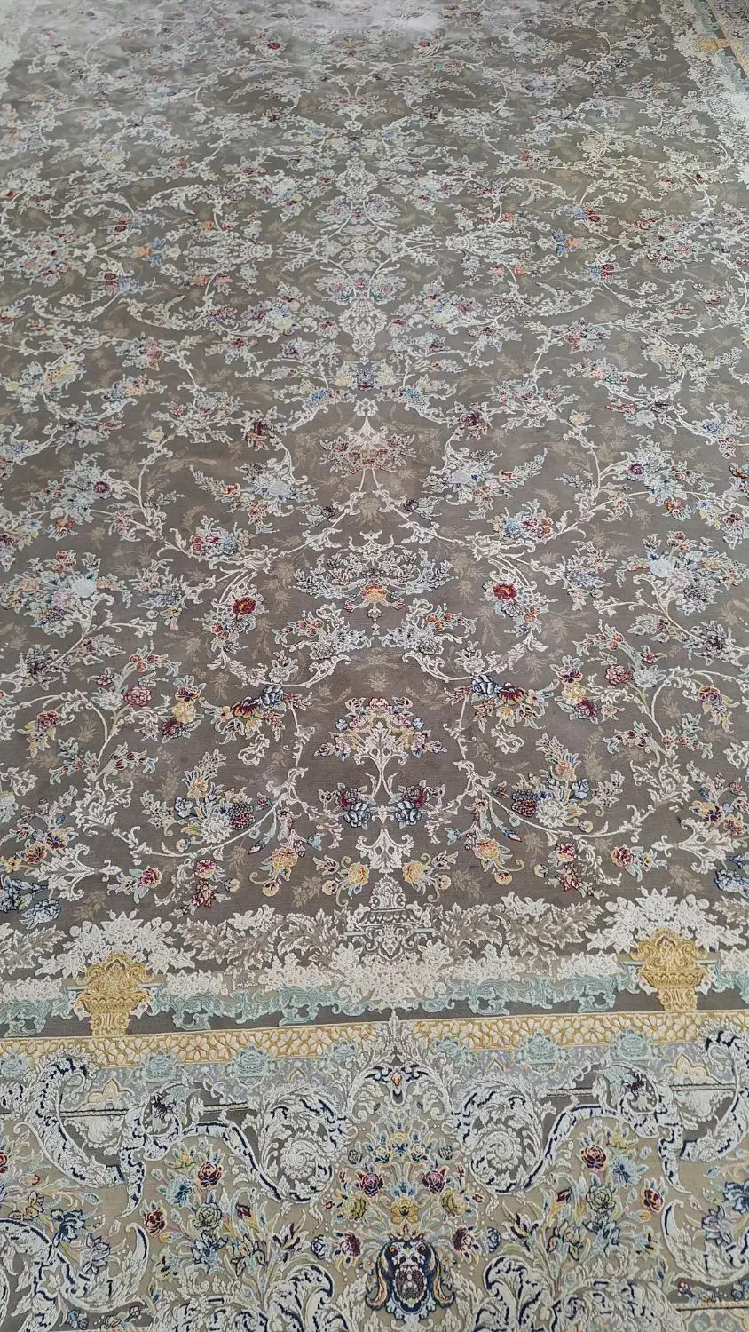 فرش بهاریه۹یه۶متری مشهد۱۵۰۰تراکم۴۵۰۰طوسی گلبرجسته|فرش|مشهد, وحید|دیوار