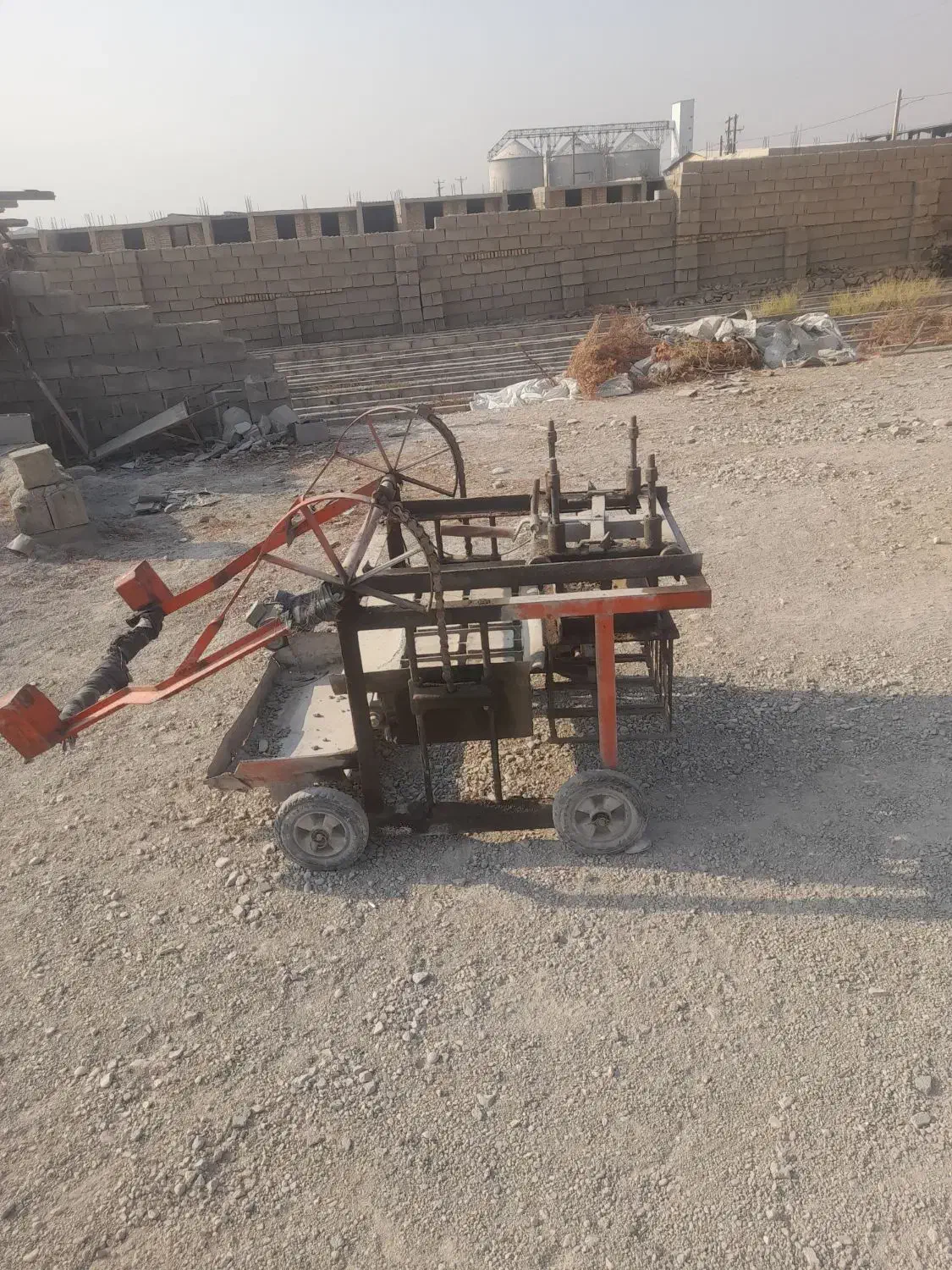 ساخت تعمیر انواع دستگاهای یلوک زنی خلاطه|ماشین‌آلات صنعتی|دوگنبدان, |دیوار