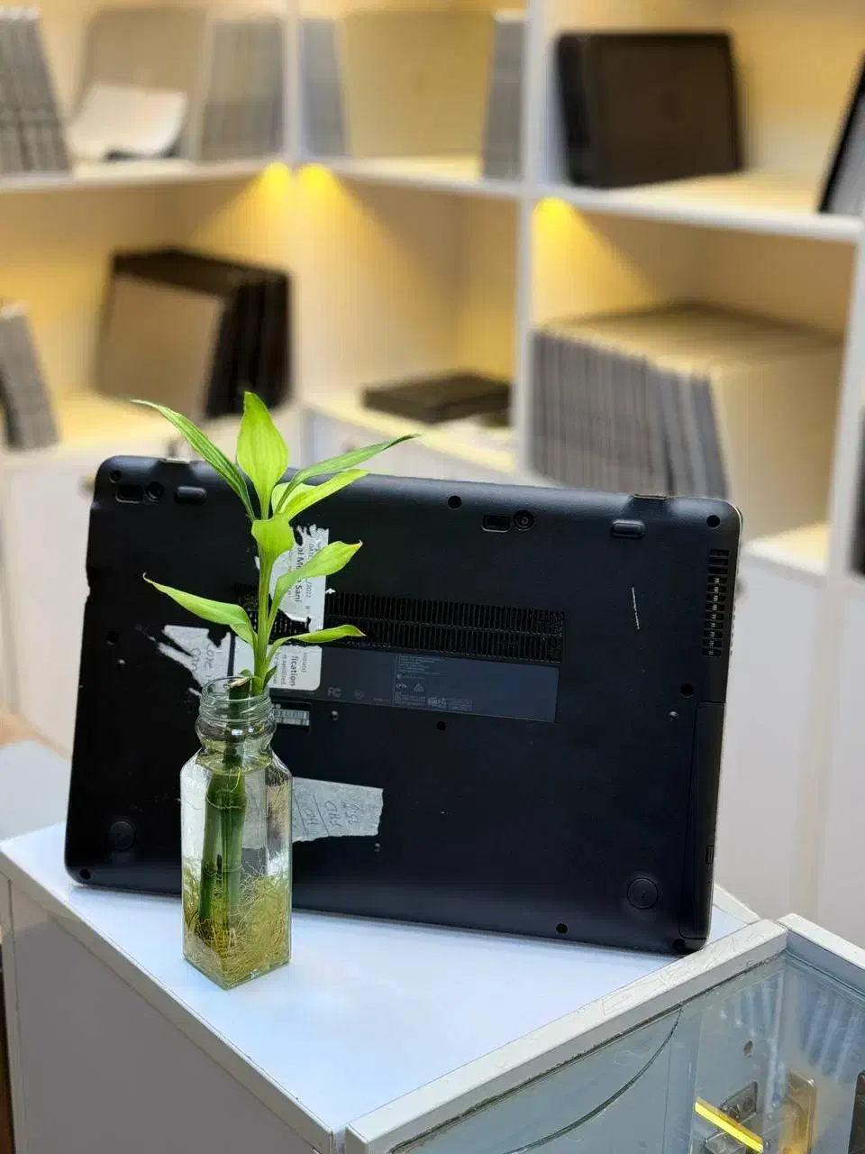 لپتاپ HP نسل ششم با کارتن در حد نو|رایانه همراه|ایلام, |دیوار