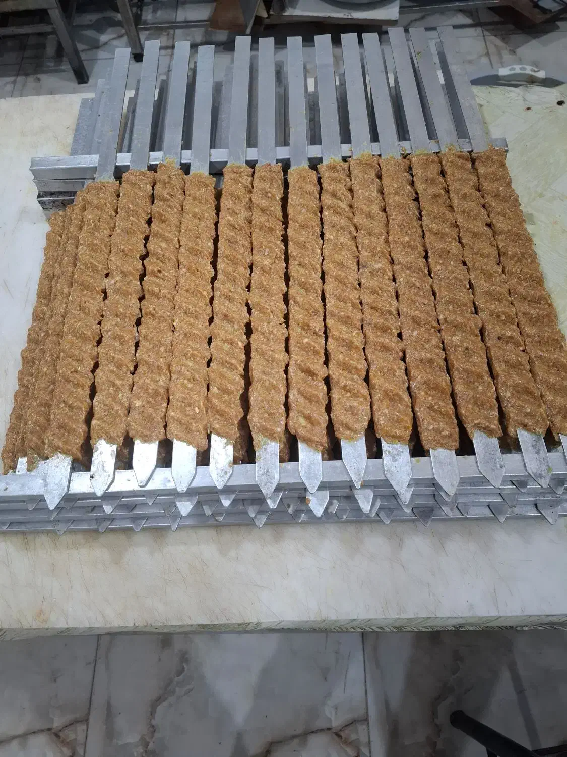 چلو کباب کوبیده ۴۰ سانتی لقمه زعفرانی ۱۱۰هزار|خدمات پذیرایی، مراسم|کرمانشاه, |دیوار