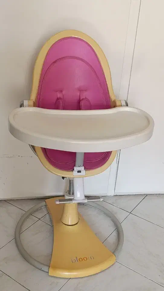 صندلی غذا برند بلوم|تخت و صندلی بچه|تهران, دکتر هوشیار|دیوار