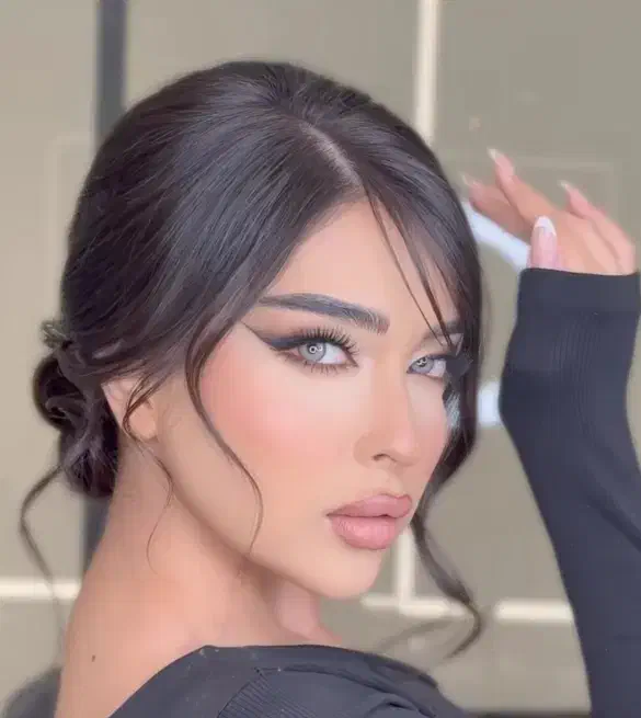 مدل رایگان میکاپ|خدمات آرایشگری و زیبایی|مشکیندشت, |دیوار