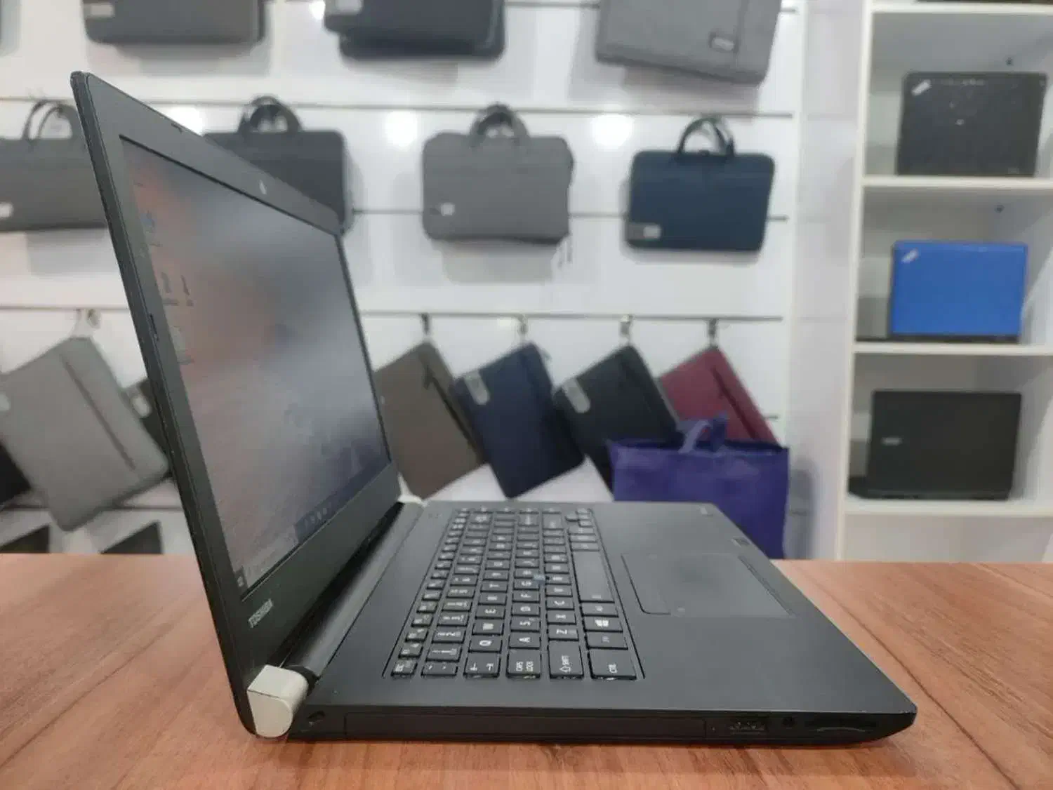 لپ تاپ توشیبا A40 toshiba با 6 ماه گارانتی|رایانه همراه|قم, پردیسان|دیوار
