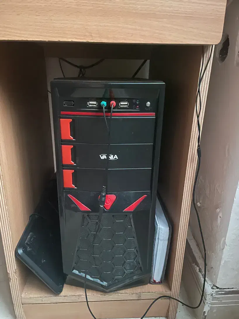 کیس گیمینگ|رایانه رومیزی|لاهیجان, امیرشهید|دیوار