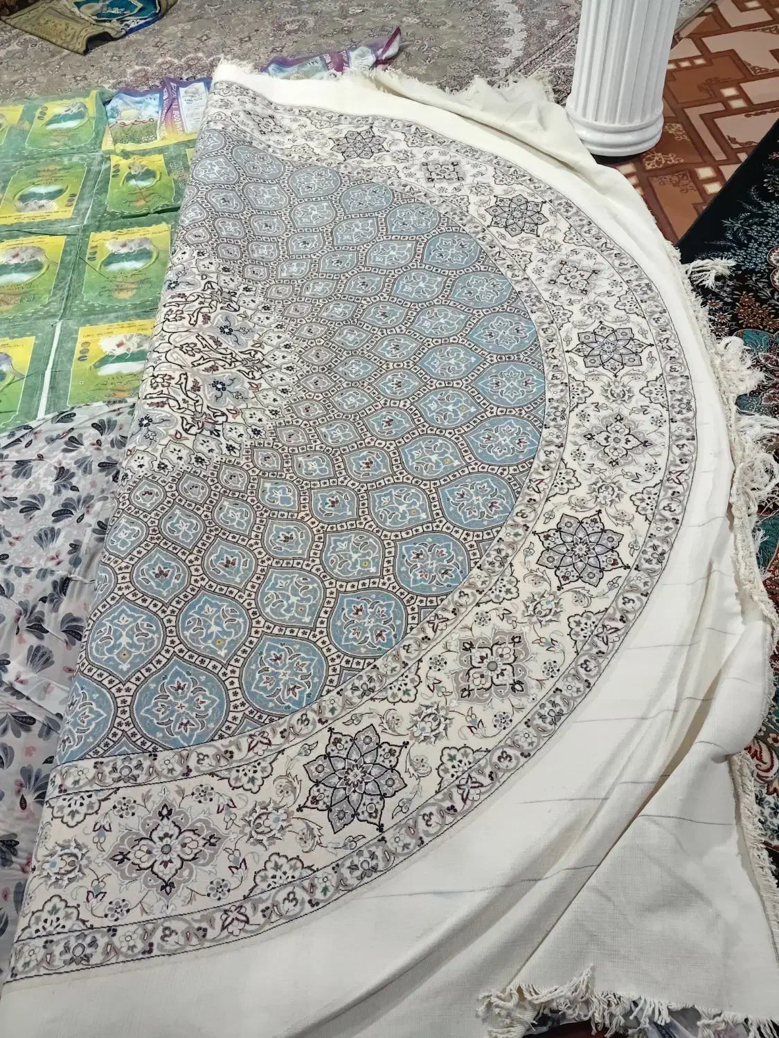 فرش دستبافت|فرش|رودشت (اصفهان), |دیوار