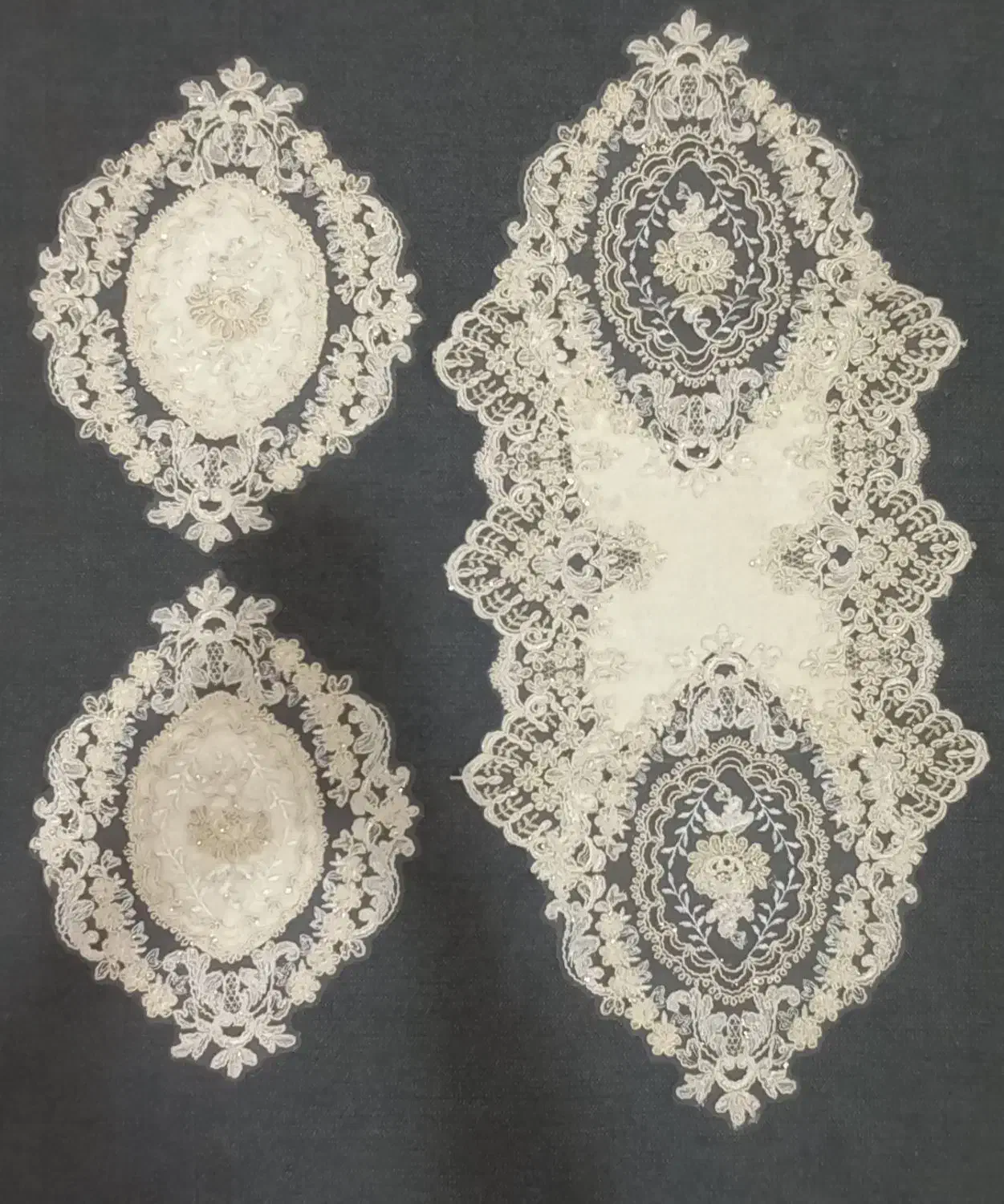 سرویس ۳تیکه جلو مبلی گیپور|پرده، رانر، رومیزی|نسیم‌شهر, |دیوار