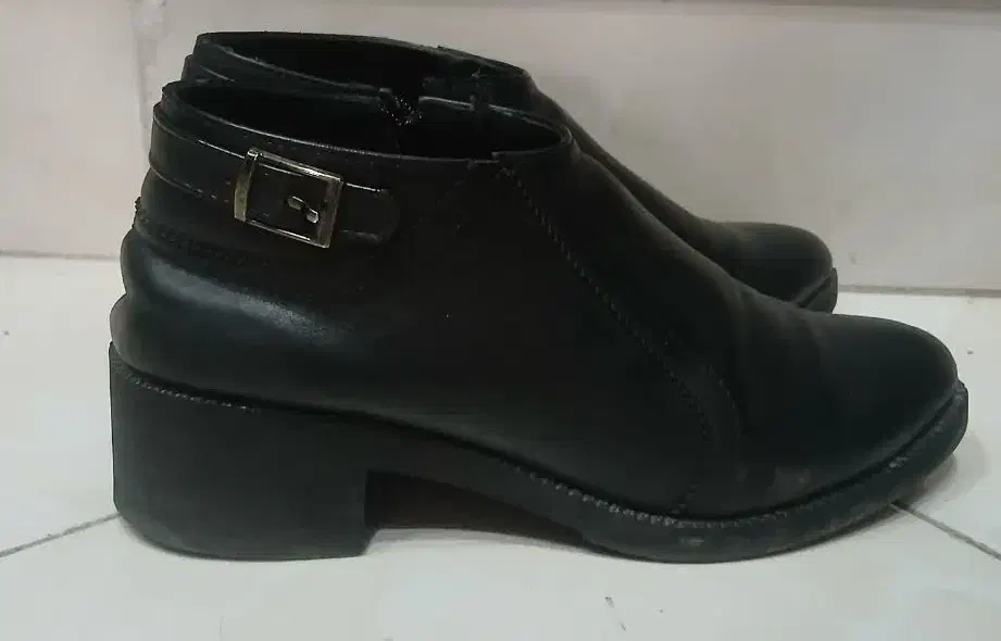 کفش و کت زنانه|لباس|مشهد, کوی المهدی|دیوار