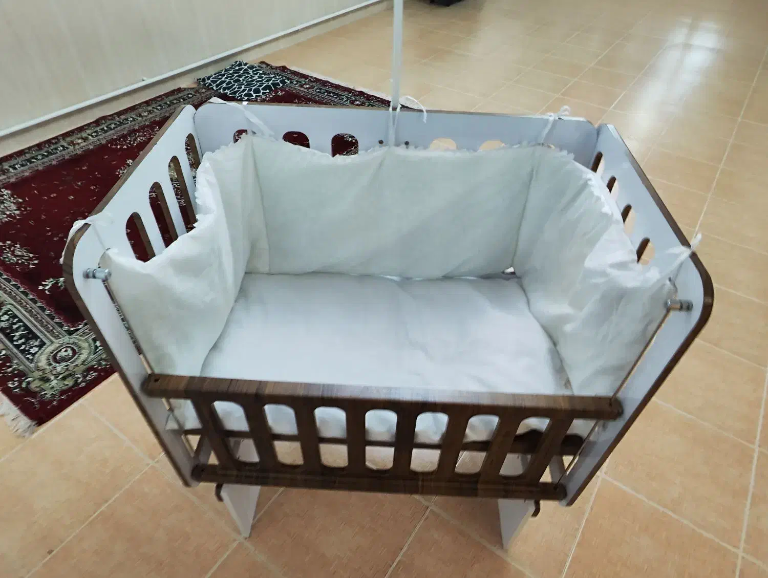 تخت کودک|تخت و صندلی بچه|مهاباد (آذربایجان غربی), |دیوار