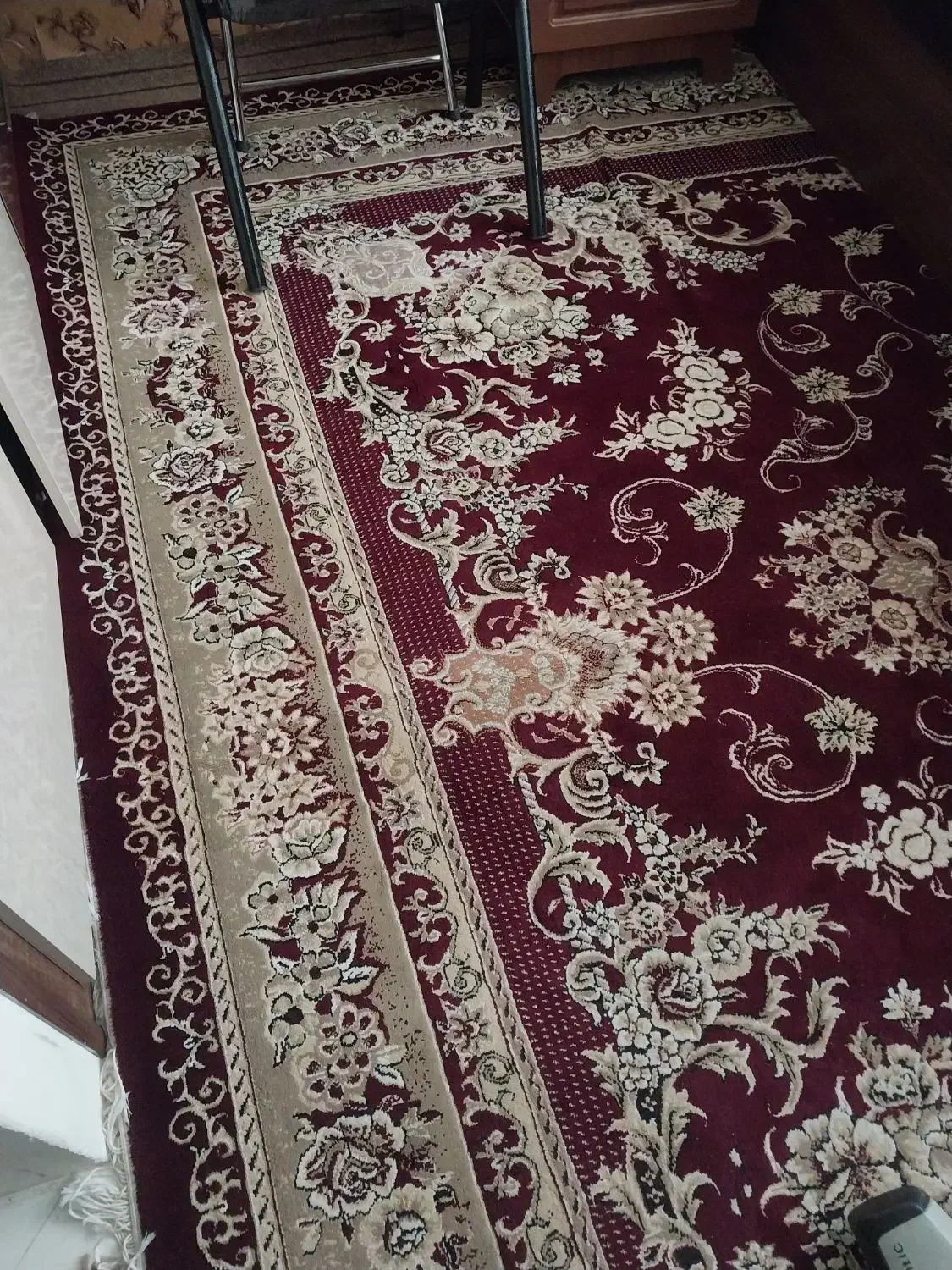 فرش ۳در ۳|فرش|مشهد, کوشش|دیوار