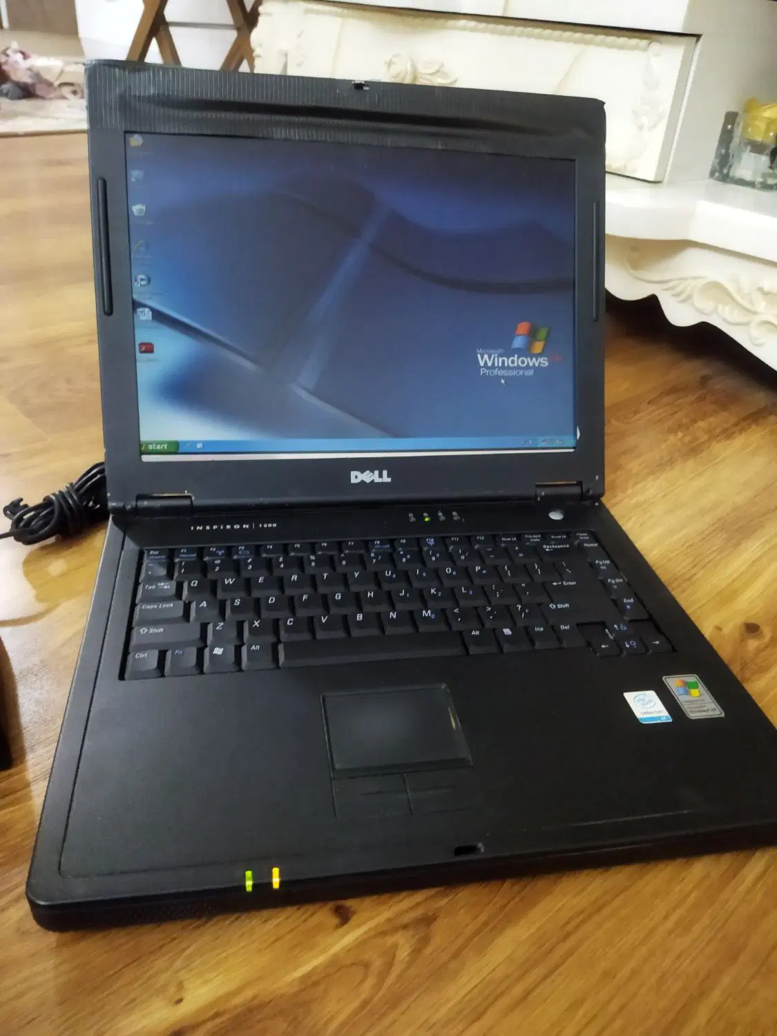dell inspiron 1200|رایانه همراه|اندیشه, اندیشه فاز ۴|دیوار