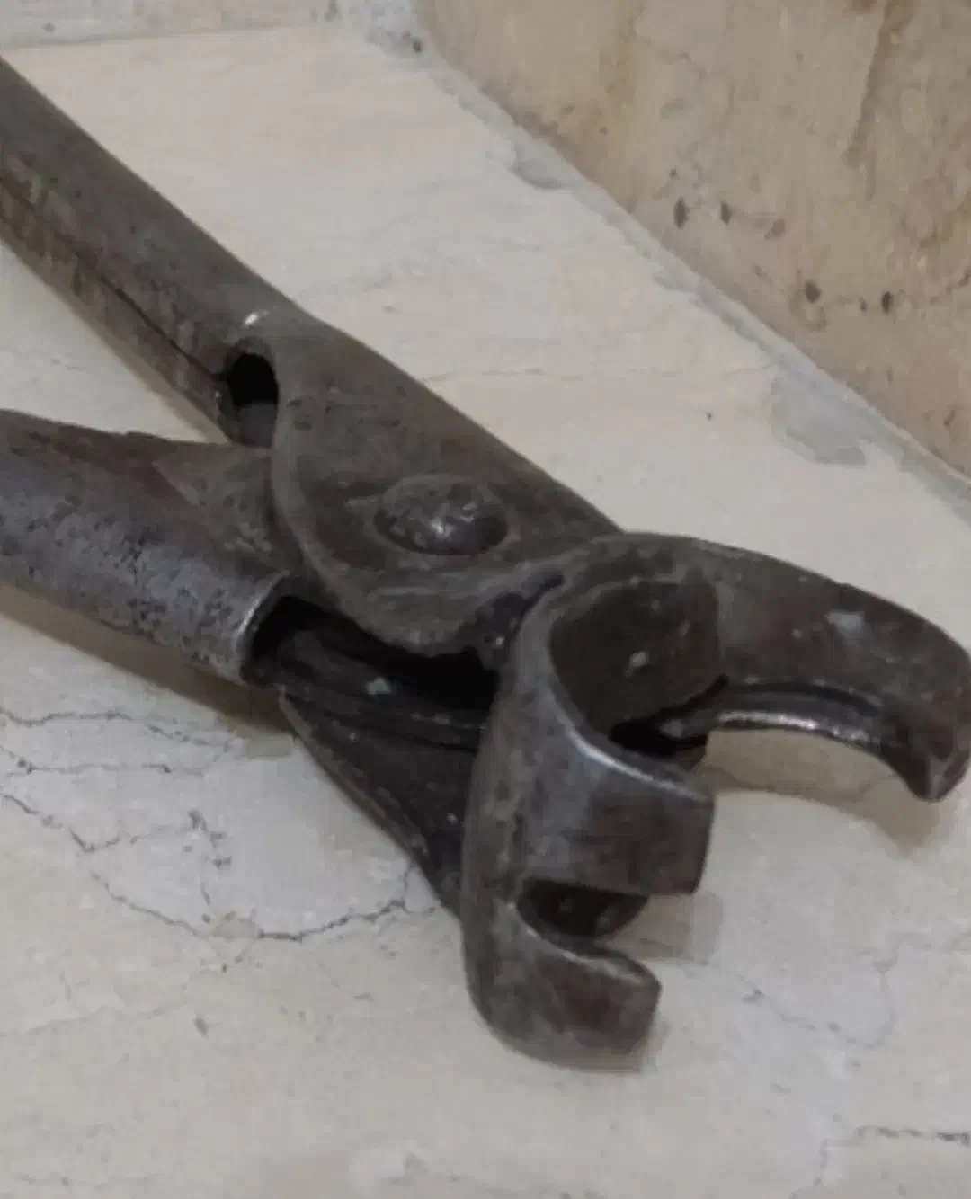 ابزار قدیمی|کلکسیون اشیاء عتیقه|مهاباد (آذربایجان غربی), |دیوار