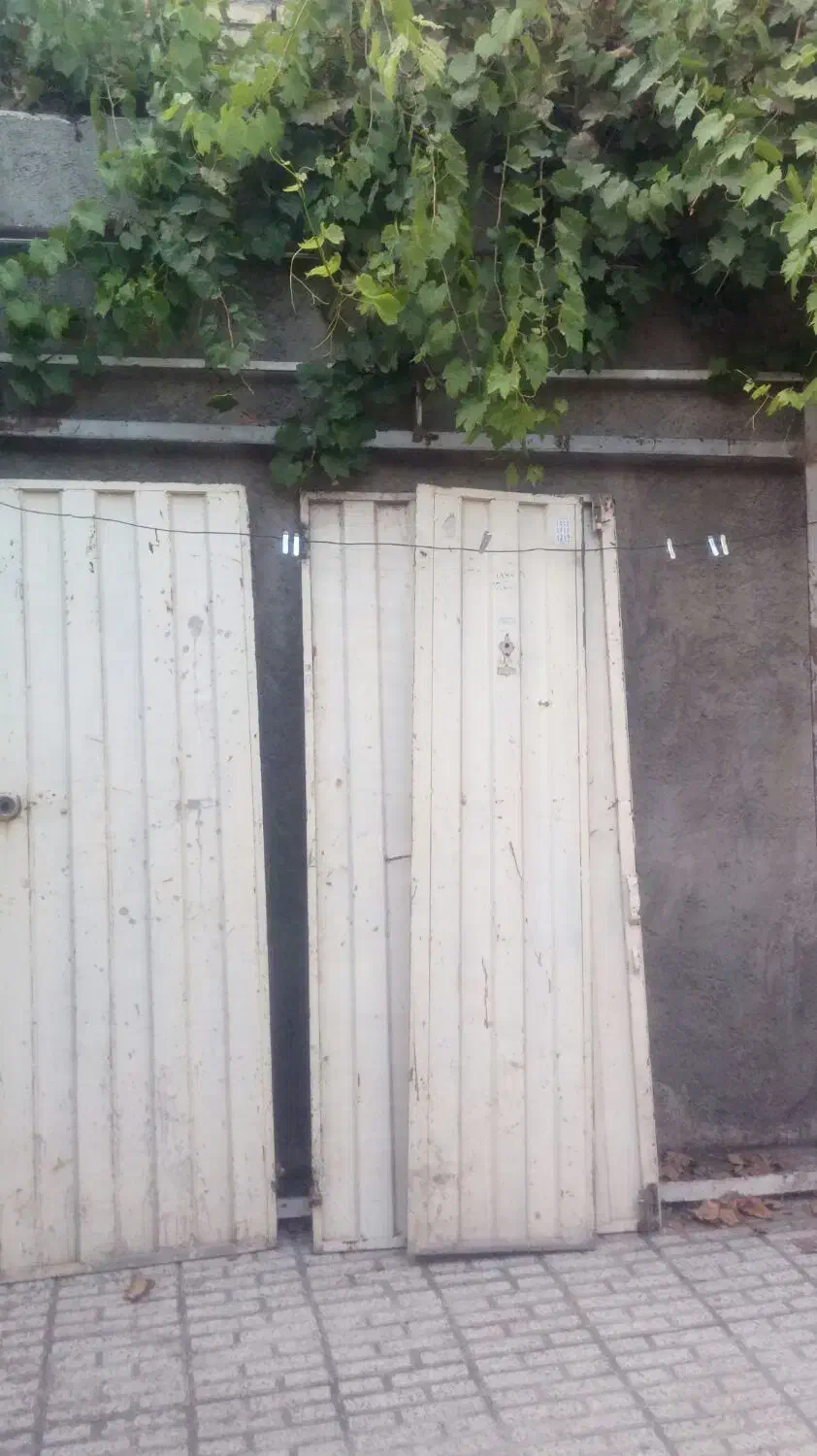 در فلزی سالم|مصالح و تجهیزات ساختمان|خوی, |دیوار