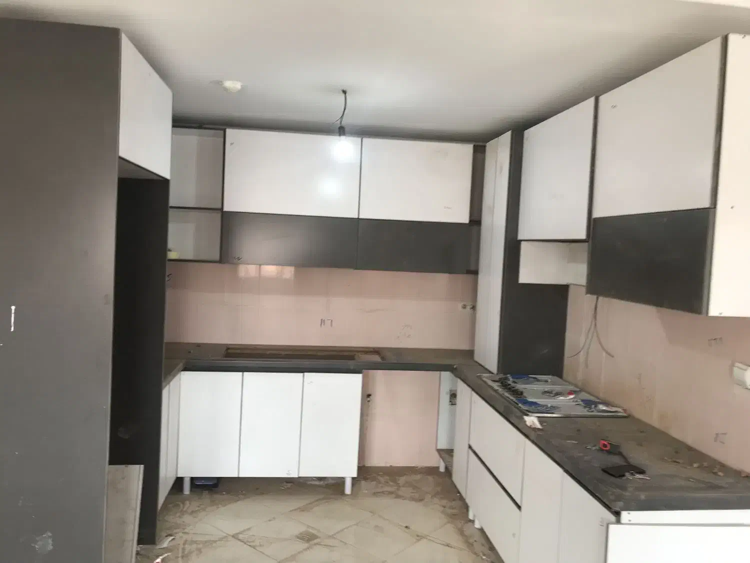 نصاب کابینت.کمددیواری|خدمات پیشه و مهارت|پرند, فاز ۶|دیوار