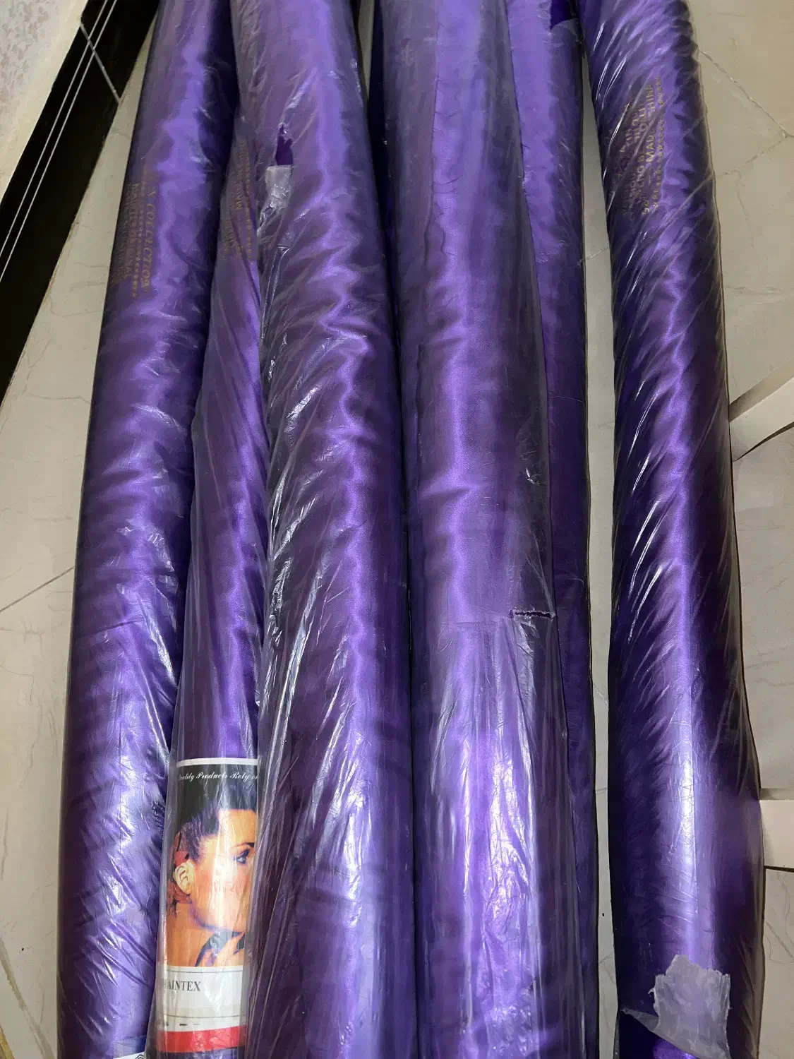 پارچه ساتن خارجی بنفش|لوازم خیاطی و بافتنی|ساری, |دیوار